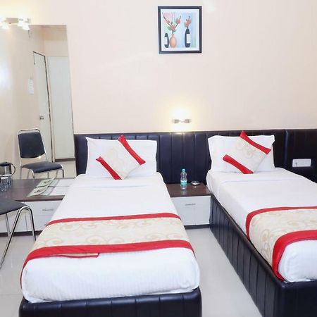 Hotel Vijay Residency Aurangabad  Buitenkant foto