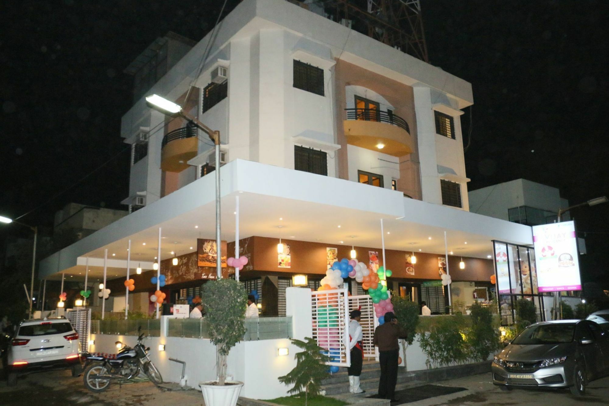 Hotel Vijay Residency Aurangabad  Buitenkant foto