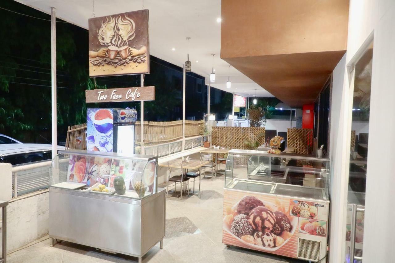 Hotel Vijay Residency Aurangabad  Buitenkant foto